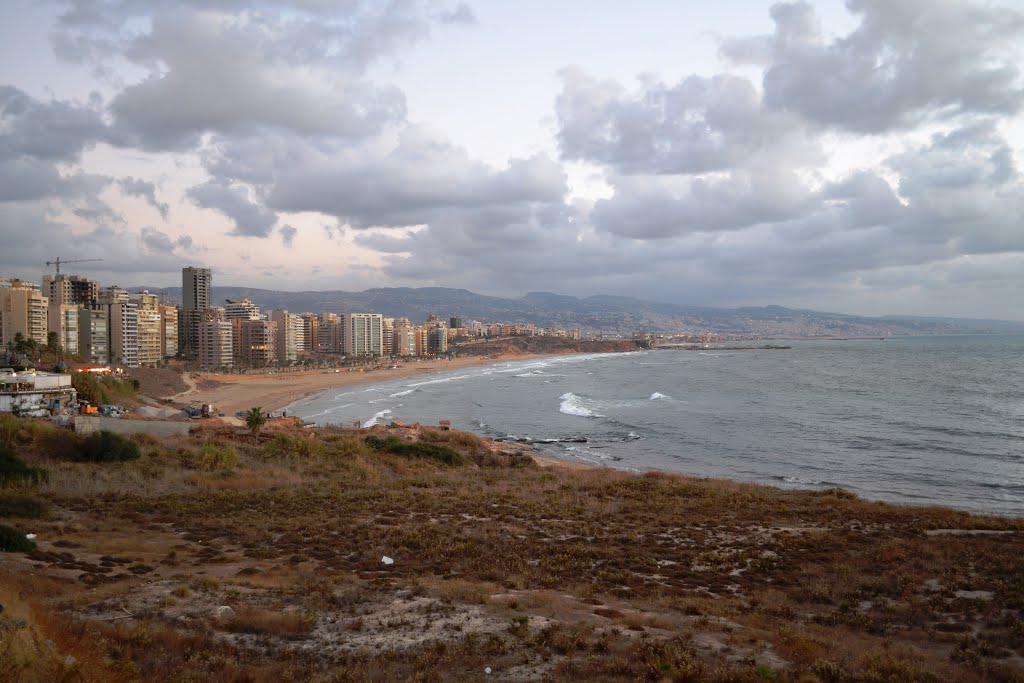 Scorcio di Beirut e della spiaggia by Geo S