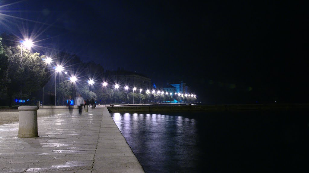 Zadar seeside by Éva Rosta