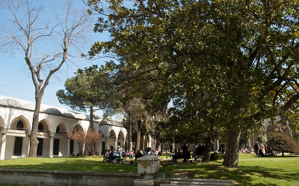 Topkapi Palace, Sultanahmet, Eminönü, İstanbul by Seref Halicioglu