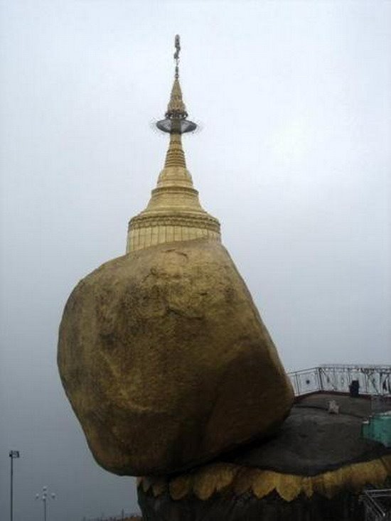 Kyaik Htee Yoe Pagoda by myo007