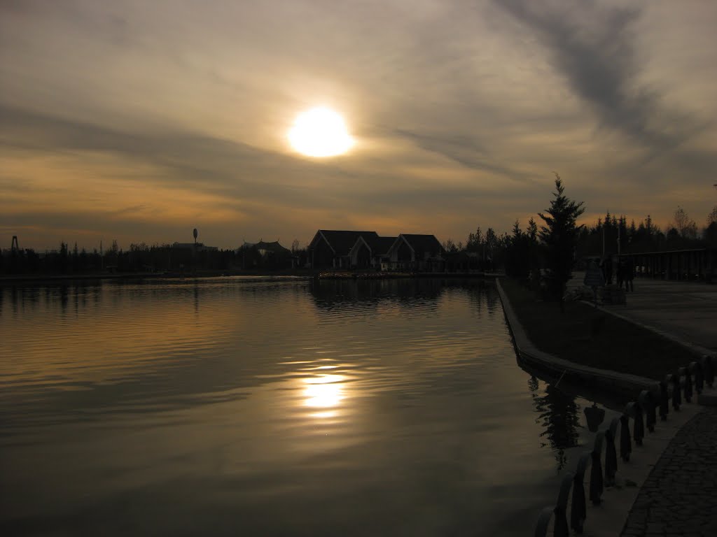 Wonderland Park - Fatih / Ankara / Turkey (2013) by Abu cam