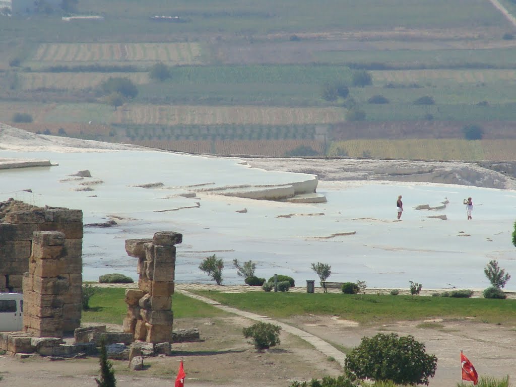 Pamukkale by Adam Banasiak