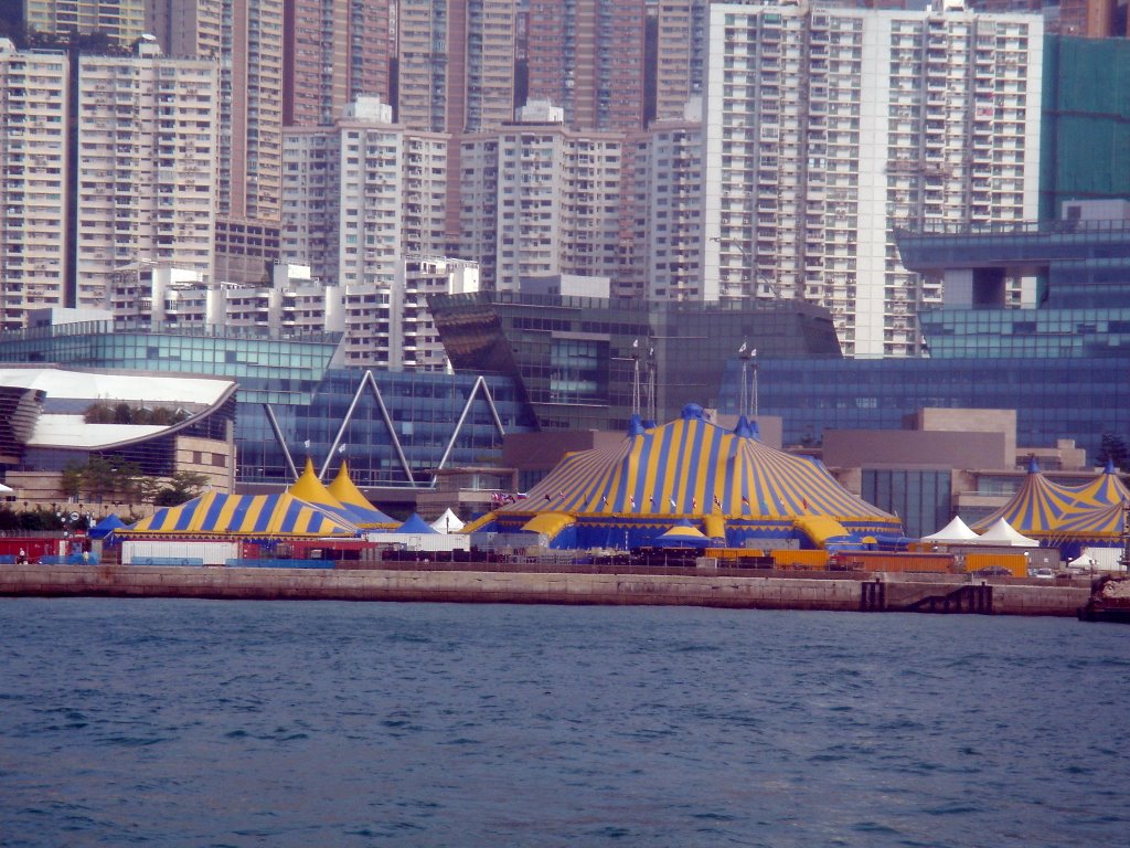 Cirque du Soleil in Hong Kong by Congee