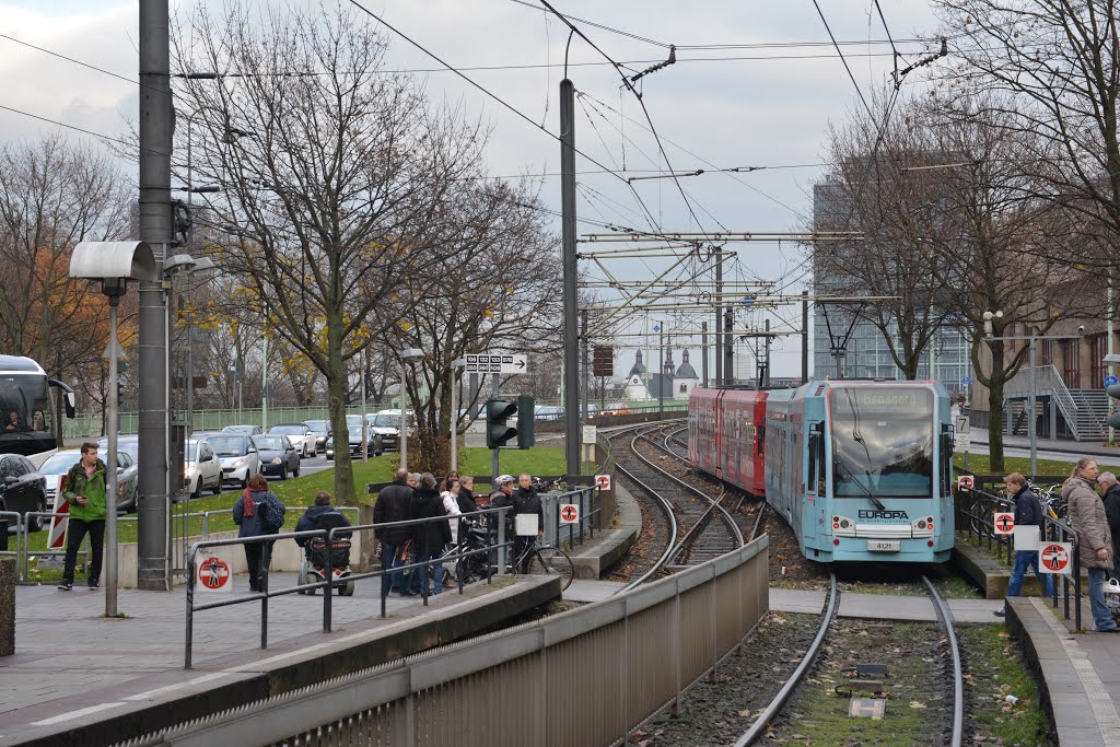 Tram. by Emmanuel Raza