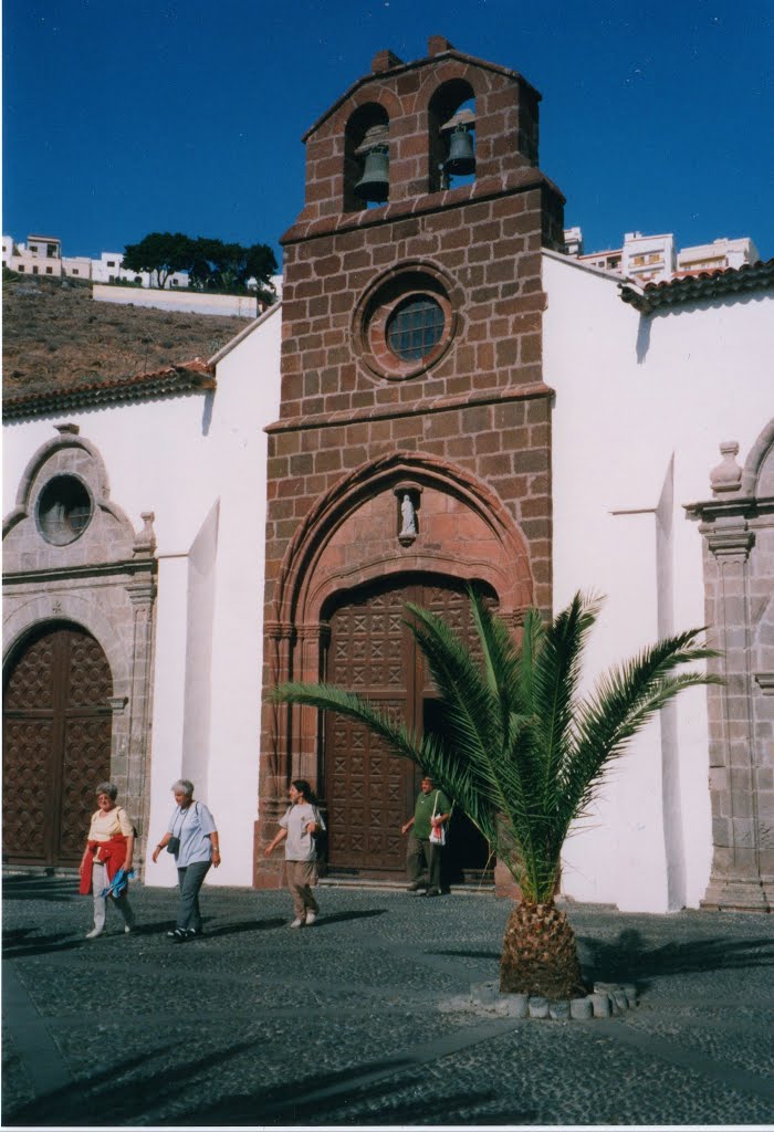 Iglesia Nuestra Senora de la Asunción (1999) by Moehris