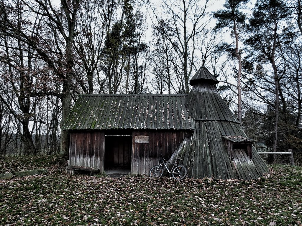 Hütte in Bühren by Plinio Das N. Favaro