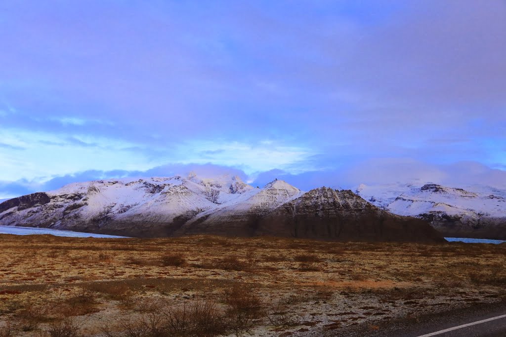 Glaciers in Skaftafell, Vatnajökull National Park, South Iceland by Andrei Snitko