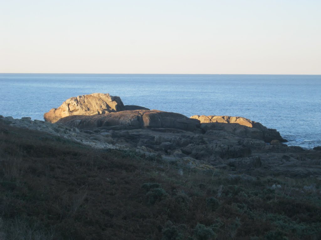 Pedra Rubia Oia by Olavo Flavio