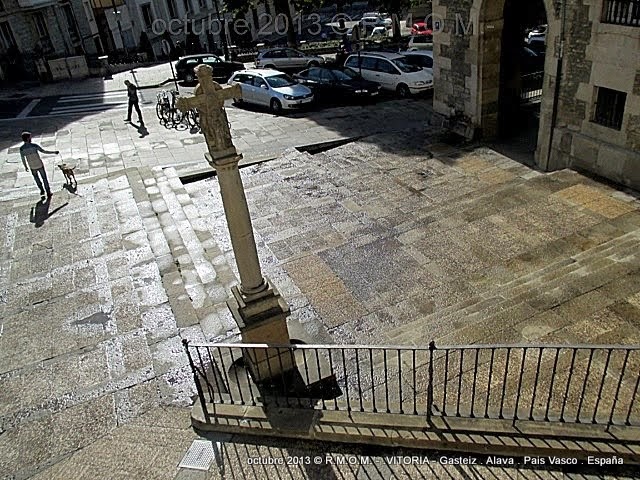 Plaza del Machete .- VITORIA - Gasteiz . Alava . Pais VAsco . España / Spain by Rosa  M. Olivan M.(-…