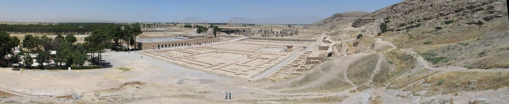 Wide view of perspolis(takht e jamshid) by Reza Zandi