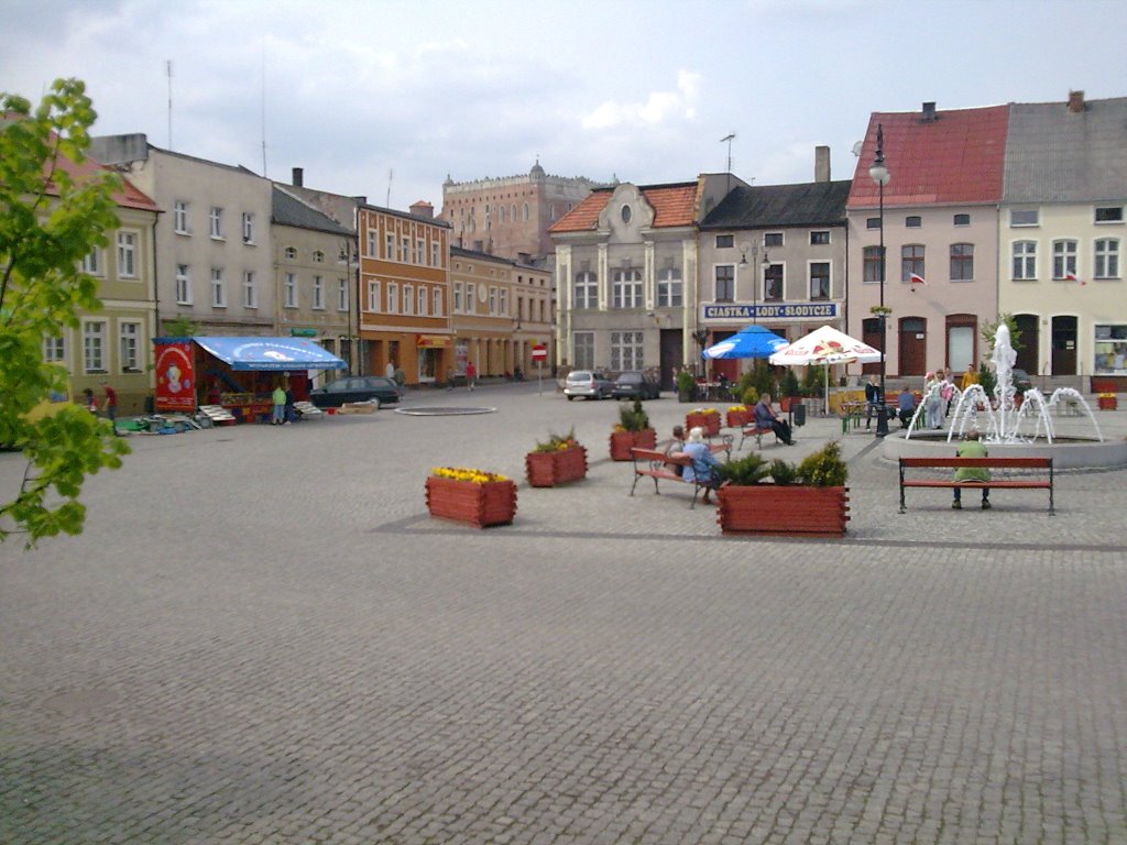 Rynek w Golubiu - Dobrzyniu by geo573