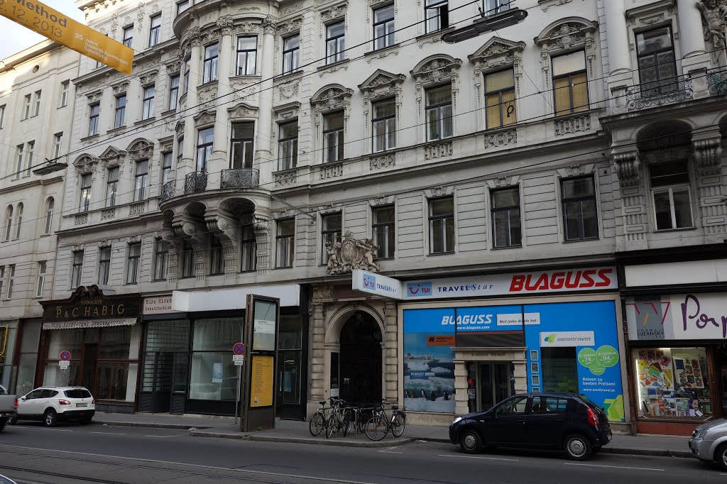 Wien Wieden, Wiedner Hauptstraße, Habighof by Manuela Gößnitzer