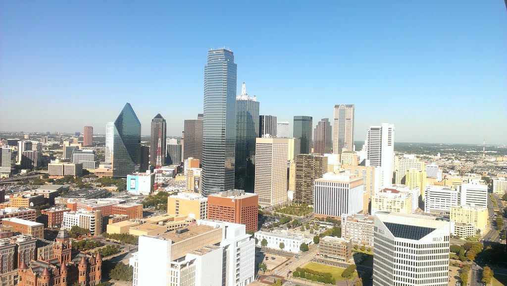 Downtown Dallas by Karen Brodie