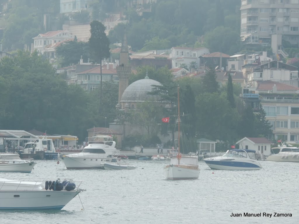 Hümayun-ü Abad Cami-Estambul-Crucero Bósforo-20130907 (123) by Juan Manuel Rey Zamo…