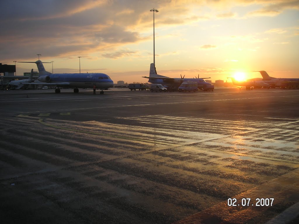 Amsterdam Airport Schiphol by plumgarden