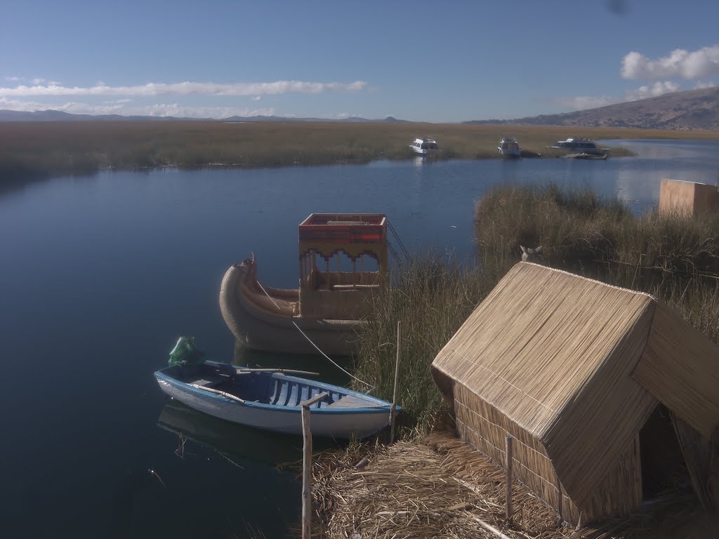 ISLAS FLOTANTES DE UROS - LAGO TITICACA by Mauro Vicente Bortol…