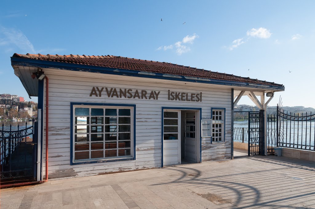 Schiffsstation Ayvansaray by Arnold Lengauer