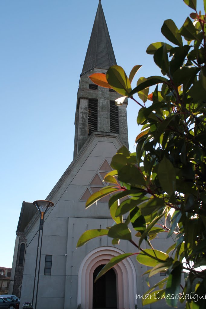 Façade de l'église de Saint Germain by Martine SODAIGUI