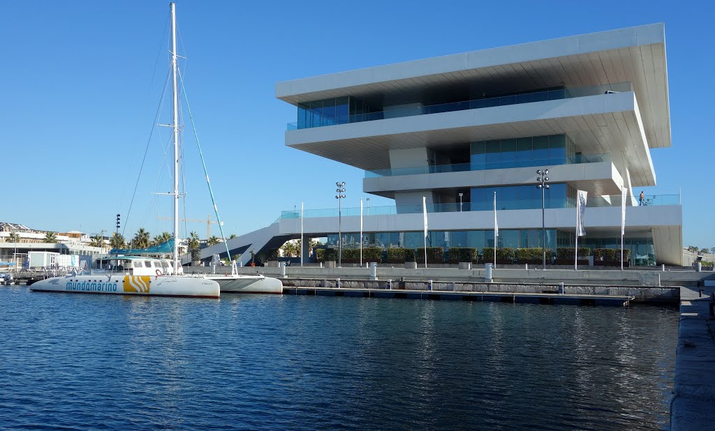 Edificio Velas y Vent. Puerto de Valencia by Jandro Blanco