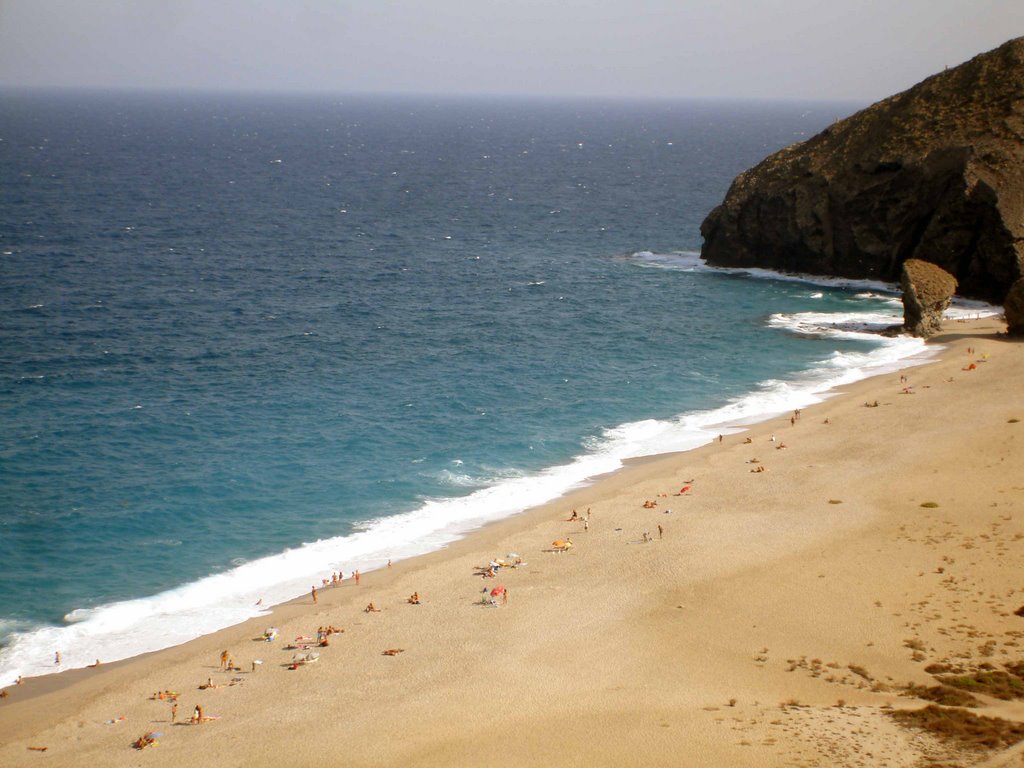 Playa de los muertos by rickieg