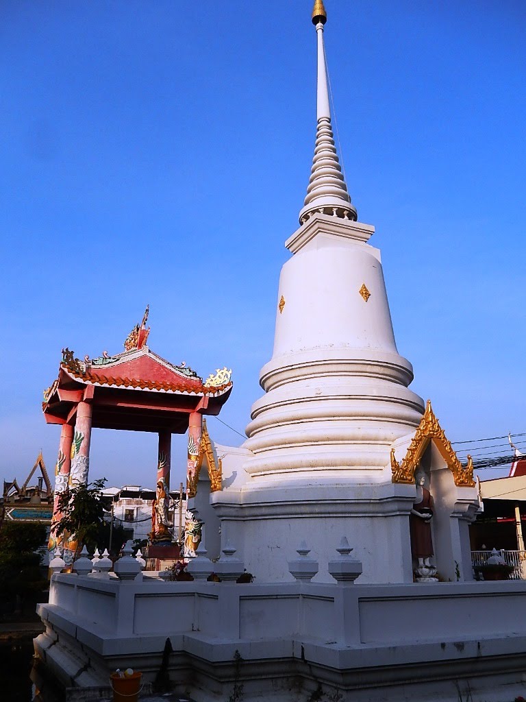 Wat Ninsukaram by yasufumi yoshizawa