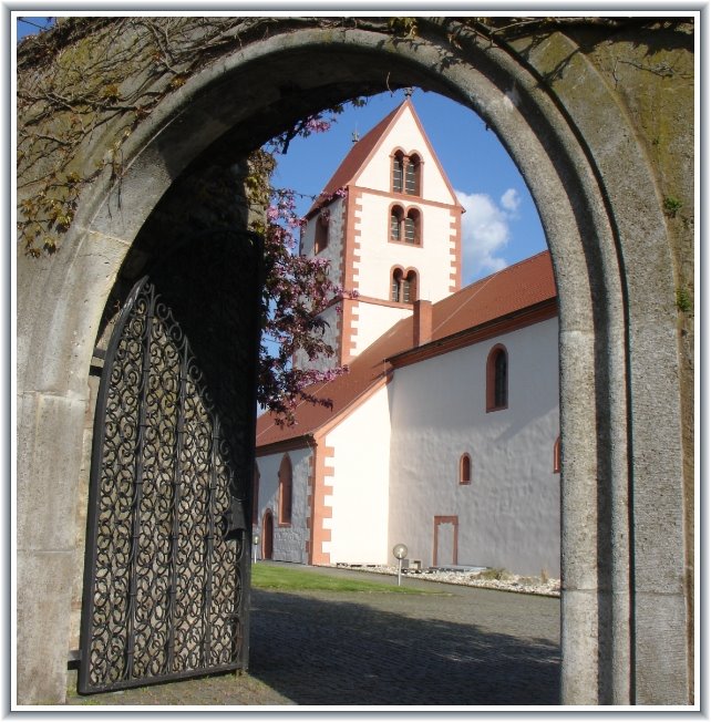 St. Johannes der Täufer Kirche by perrycomo