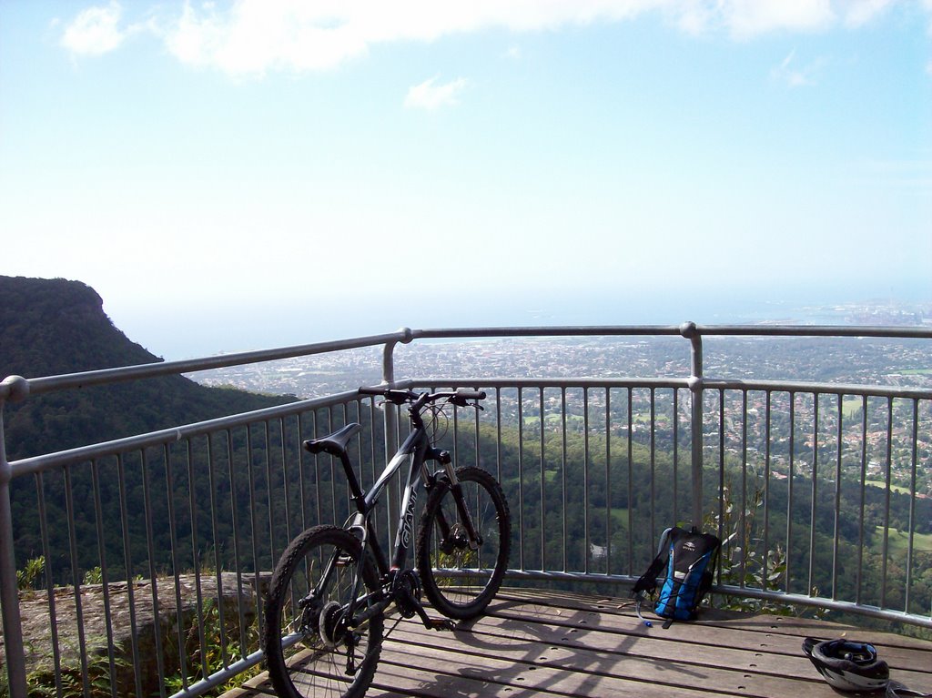 Robertsons Lookout by Brett_Christensen