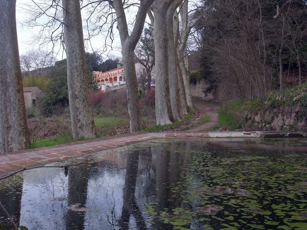 Can Valls d'Olzinelles, Sant Celoni, Vallès Oriental, Catalonia by Josep Xavier Sànchez