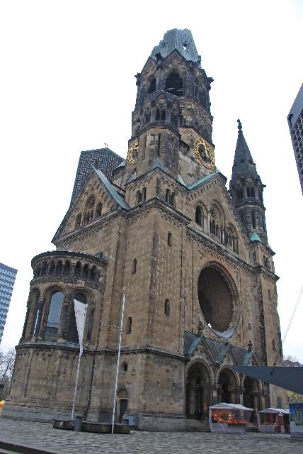 Kaiser Wilhelms Gedänkskirche by Christopher Leth