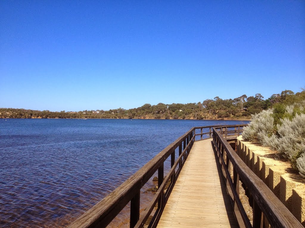 Canning River, Perth, Australia by metrotrekker