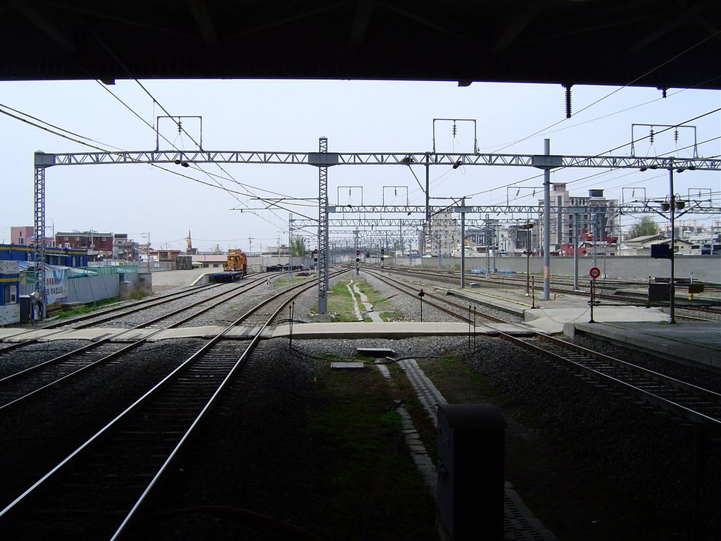 Pyeongtaek Station Line No.1 by GoSoToPo