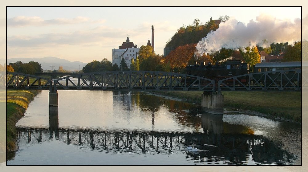 Herbstabend an der Eltzbrücke bei Riegel (im Hintergrund der Belchen im Schwarzwald) by Josef Pfefferle