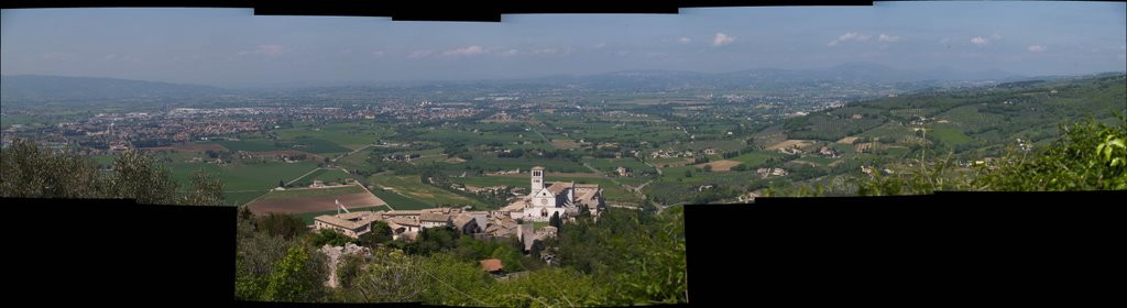 Panorama Basilica Superiore da Rocca di Assisi by Stefano Papi