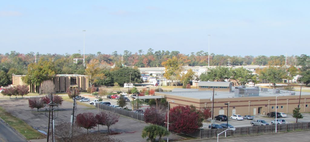 Beaumont TX - Northward looking from Christus Parking Garage by clklock