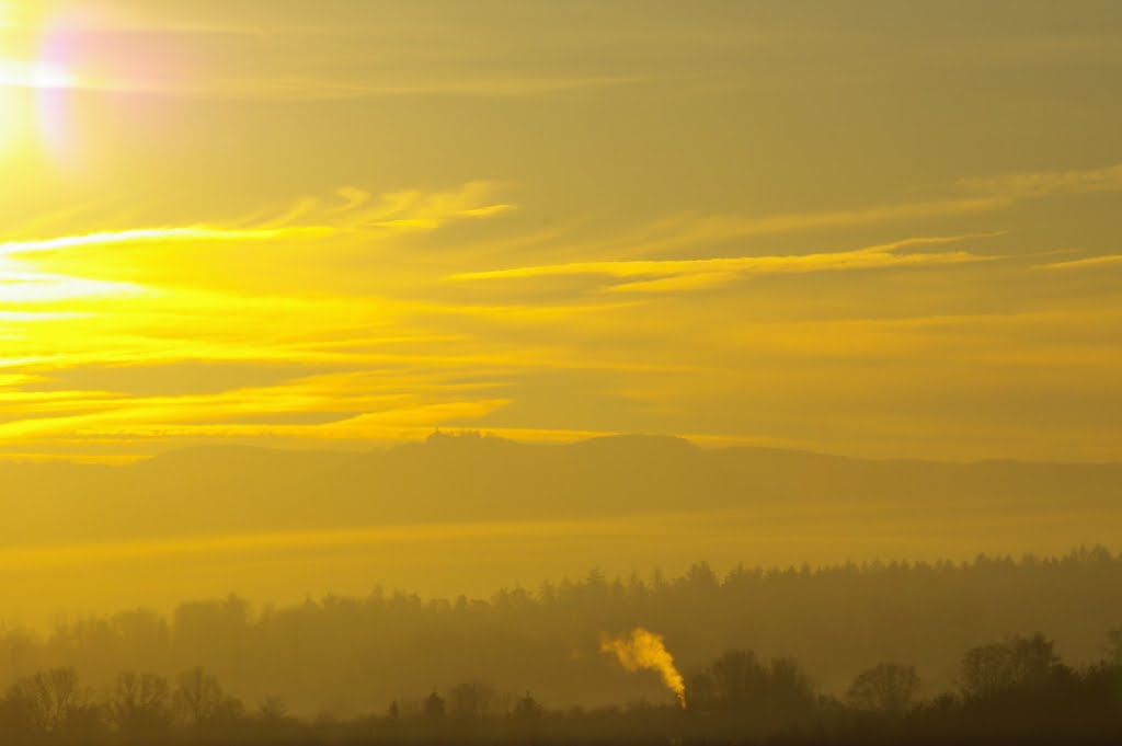 Blick von Nellingen zum Albtrauf by Reto Börner