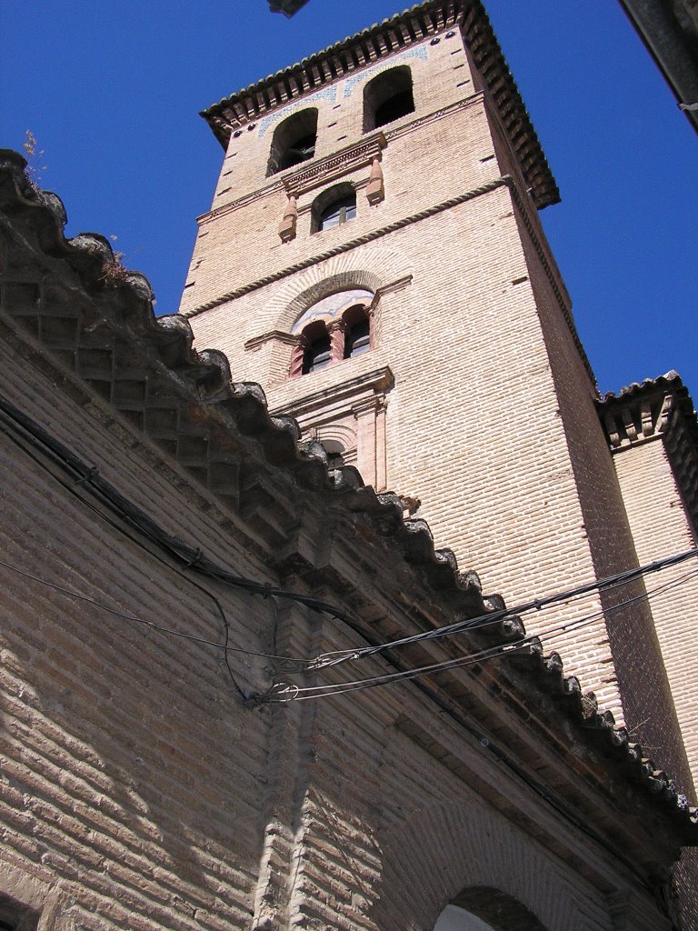 Iglesia de san bartolome by Javi Canales