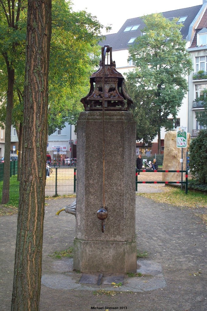 Laufbrunnen in Köln by Michael Ohmsen