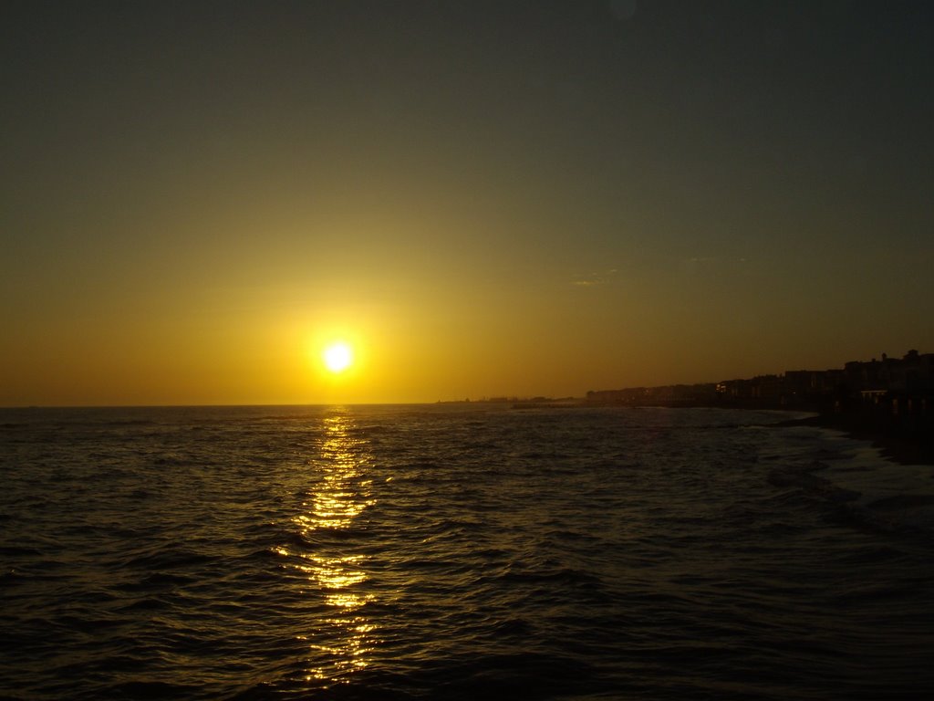 Ostia, tramonto by Francesco Casavola