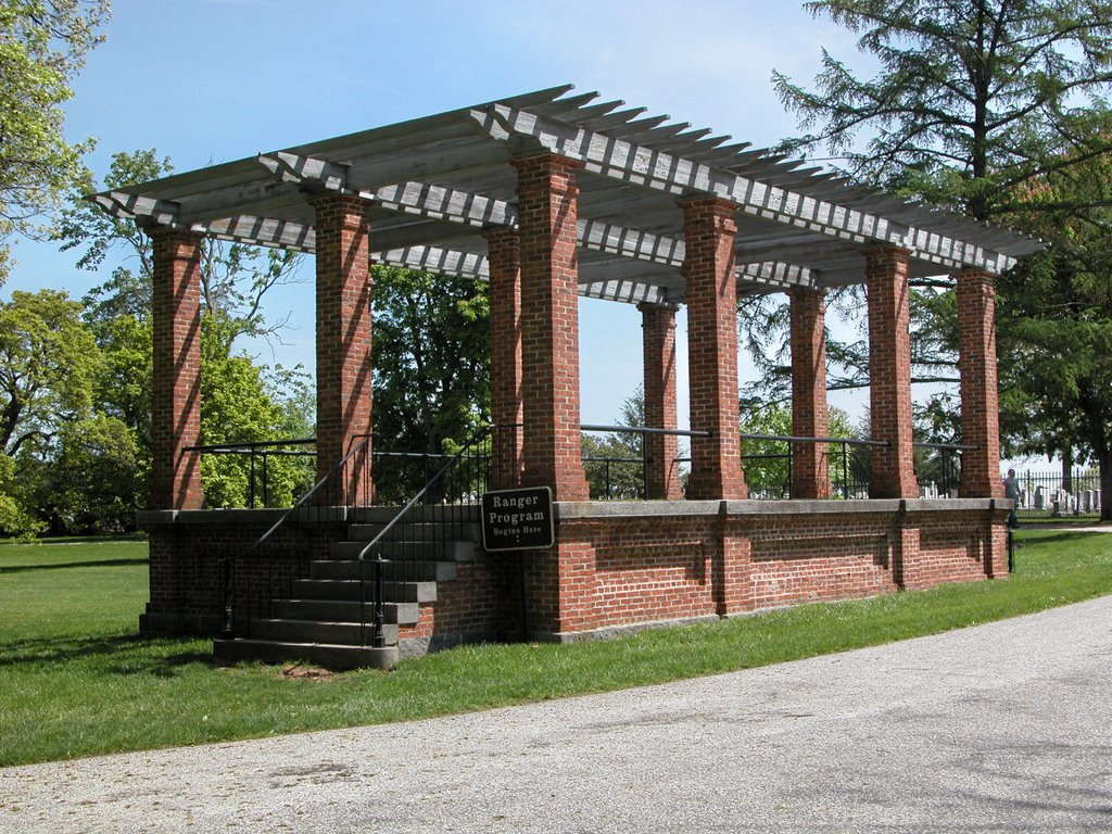 Speakers' Rostrum, Gettysburg National Cemetery by Seven Stars