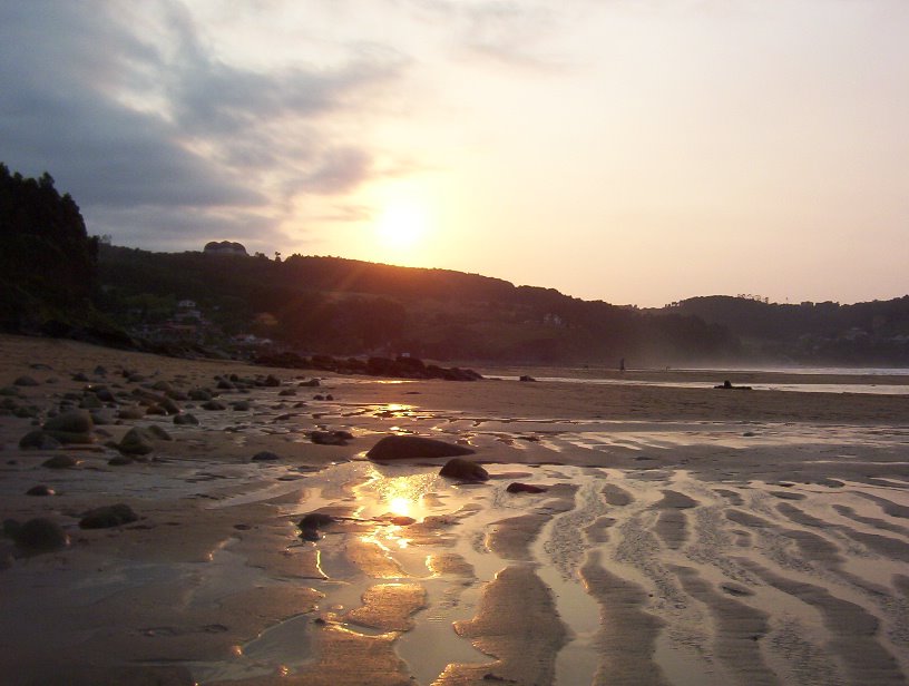 Colunga - Atardecer en la playa by Jose Fernández GH