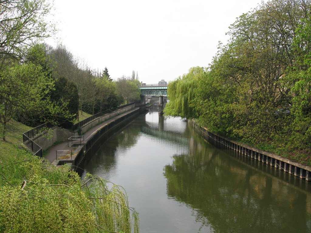 View from Halfpenny Bridge by plweaver