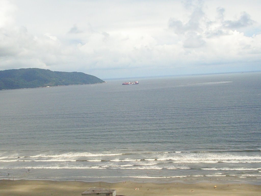 Vista da decida do teleférico- São Vicente SP by abias francisco de s…