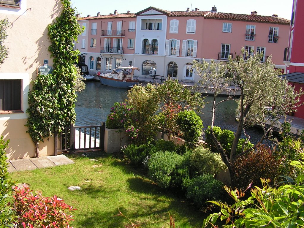 2008 Panorama Port Grimaud Francia by Giorgio Sari