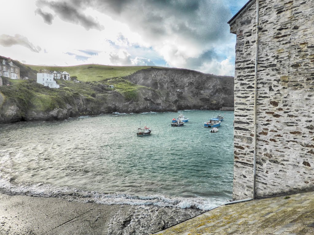 The Harbour, Port Isaac, Cornwall. UK by Stuart Smith