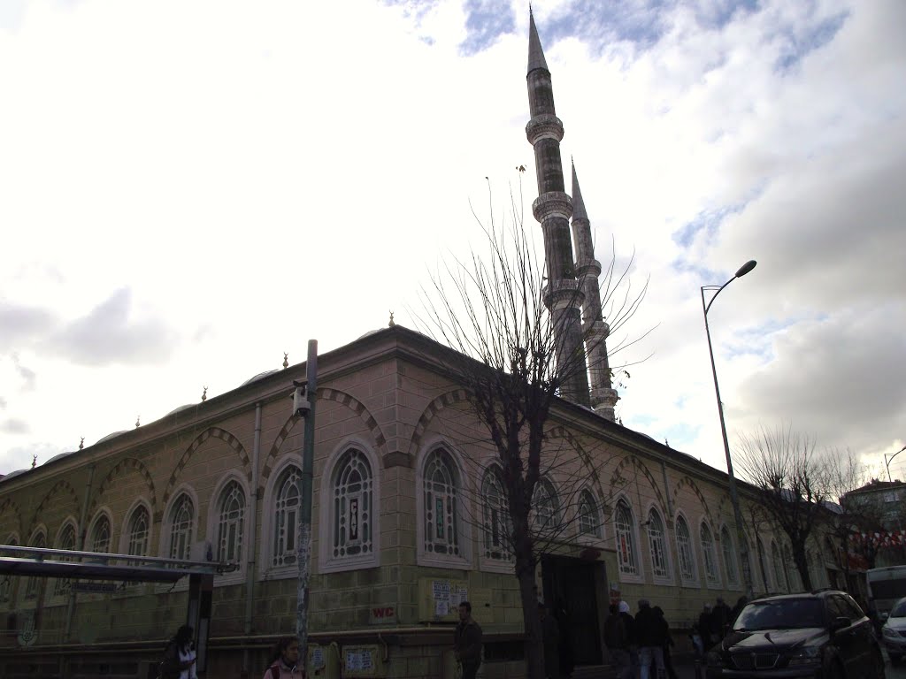 Küçükçekmece, Cennet, Yavuz Selim Camii by Kasım OKTAY