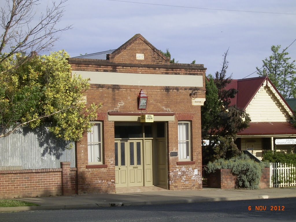 Mudgee - Former Fire Station - 2012-11-06 by sandyriva