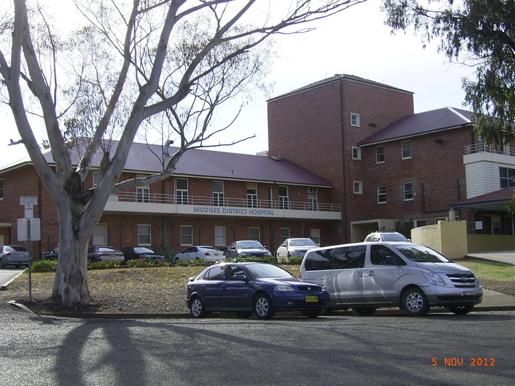 Mudgee - Hospital, Front - 2012-11-05 by sandyriva