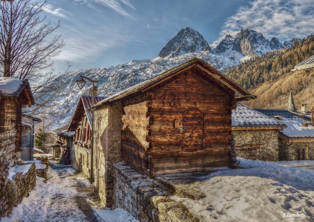 La Via avec un de ses mazots- Le Tour Chamonix Mont-Blanc by zambetti salvatore