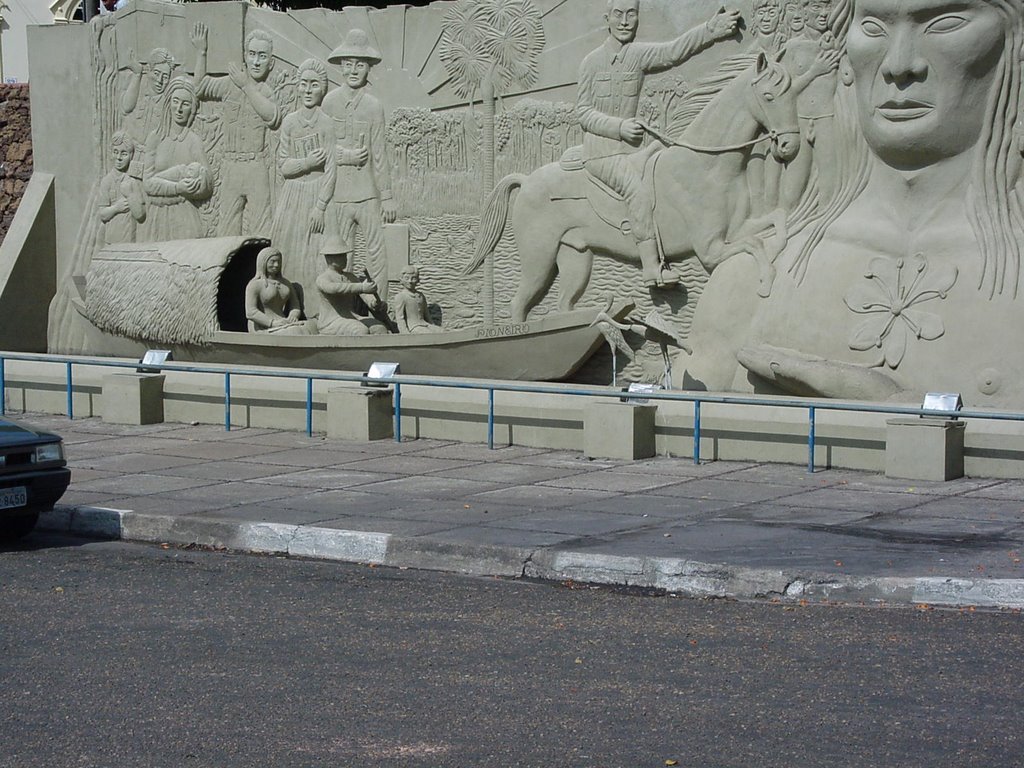 Monumento a Pioneros, Boa Vista, RR, Brazil by Efraim Omar Revelo