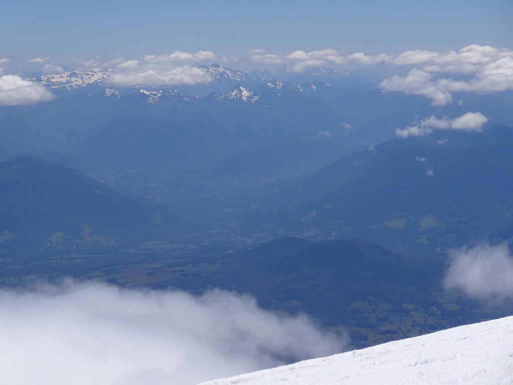 Vista desde el Volcan Villarrica by Ignacio Nores Revol